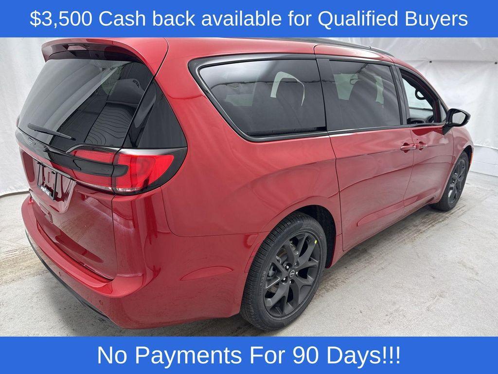 new 2026 Chrysler Pacifica car, priced at $42,121