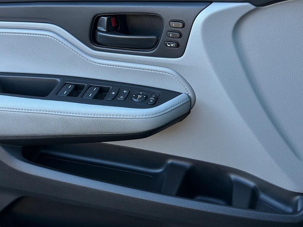 used 2023 Honda Odyssey car, priced at $36,338