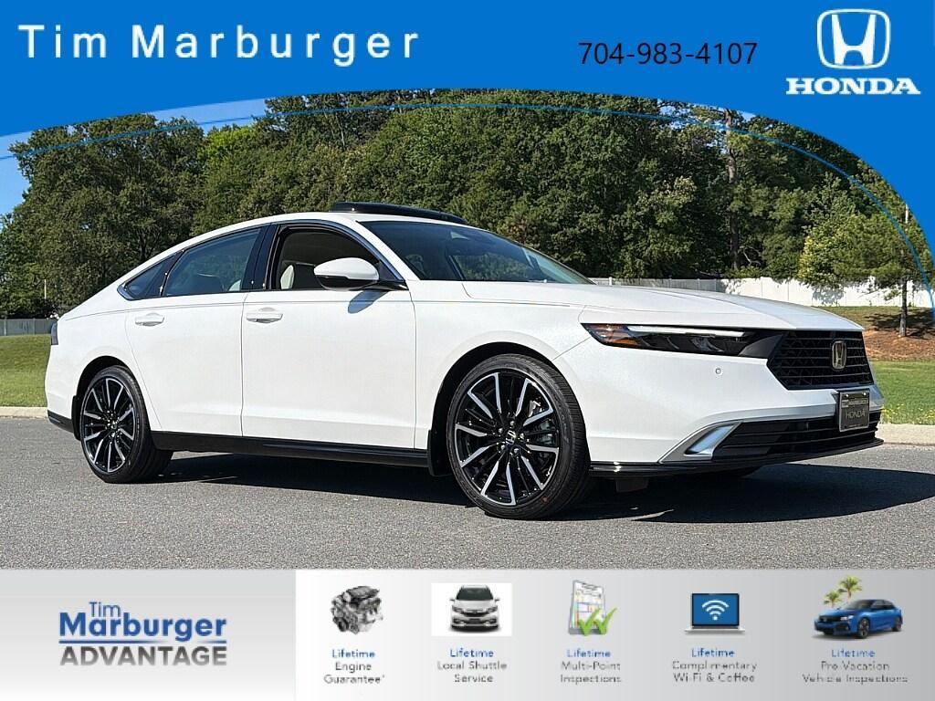 new 2026 Honda Accord Hybrid car, priced at $42,044