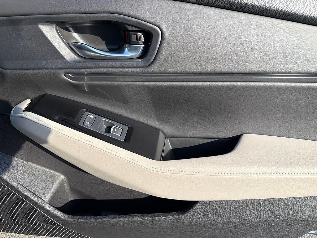 used 2024 Honda Accord Hybrid car, priced at $35,519