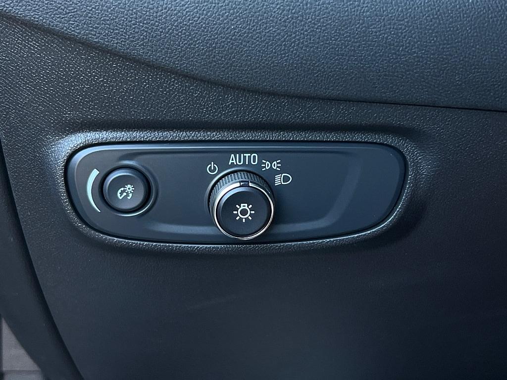 used 2024 Chevrolet Equinox car, priced at $22,387