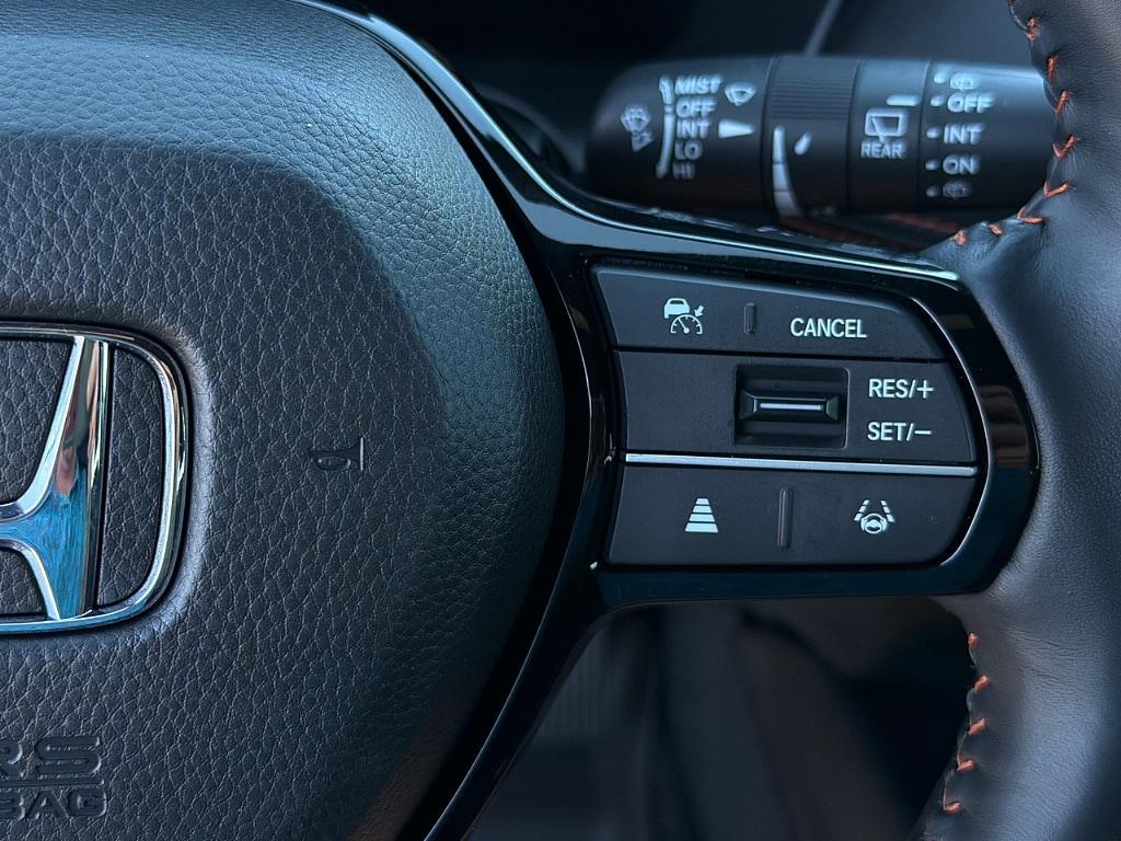 used 2025 Honda HR-V car, priced at $29,886