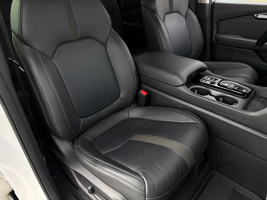 used 2023 Honda Pilot car, priced at $35,743