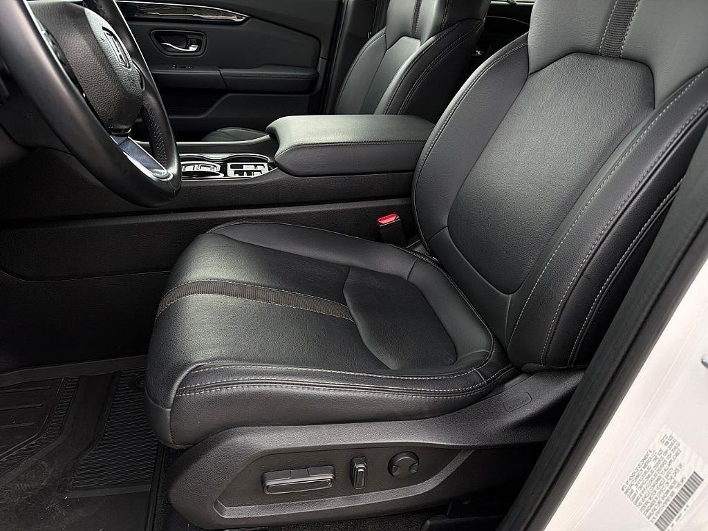 used 2023 Honda Pilot car, priced at $35,743