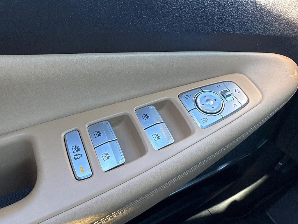 used 2021 Hyundai Santa Fe car, priced at $25,713