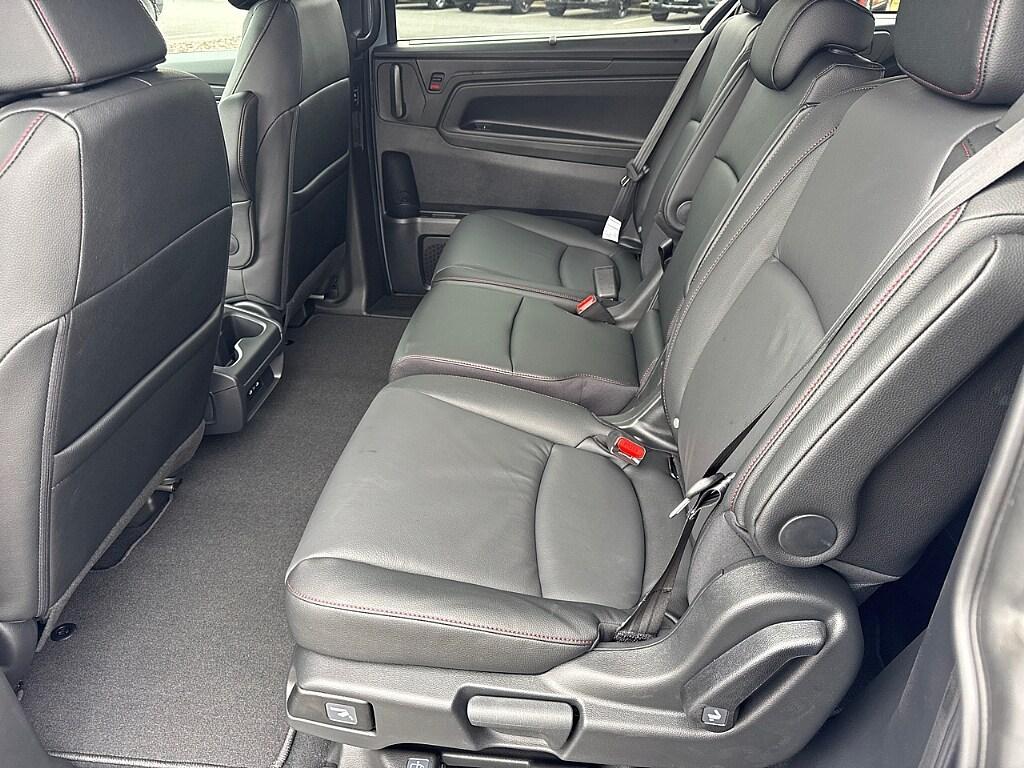 new 2026 Honda Odyssey car, priced at $50,340