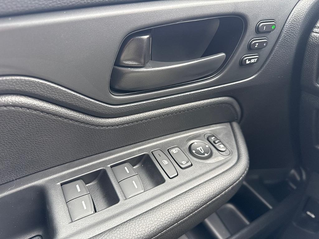 new 2026 Honda Odyssey car, priced at $50,340