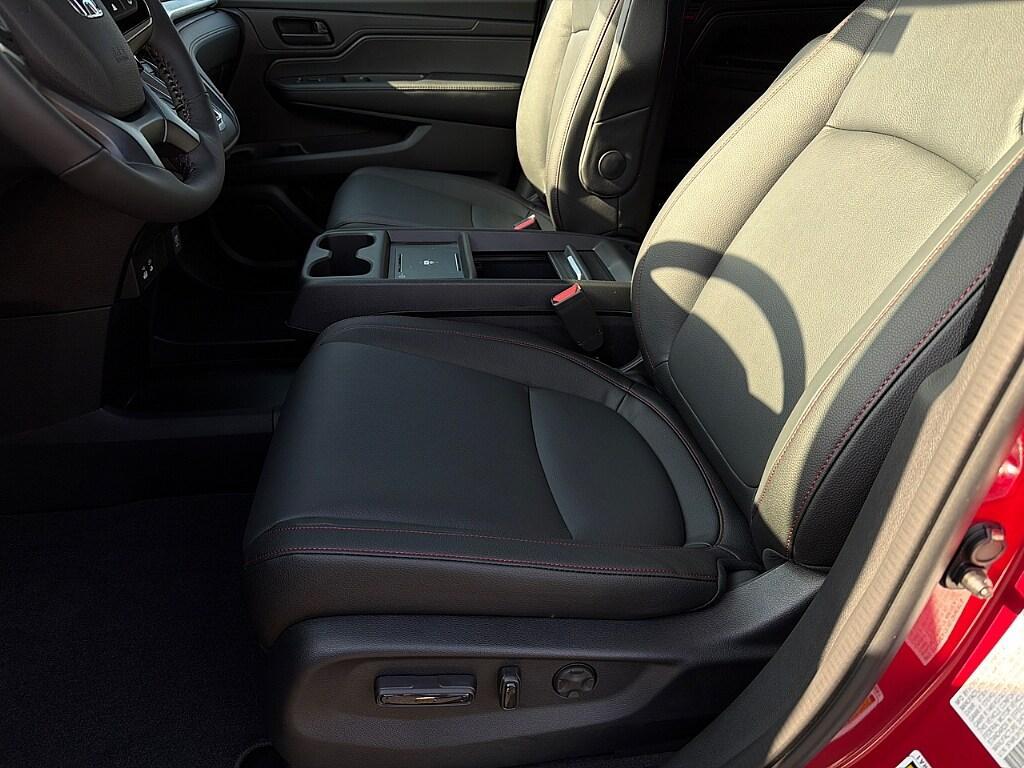 new 2026 Honda Odyssey car, priced at $50,340