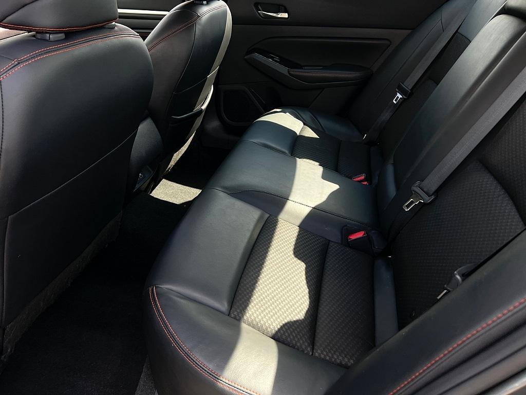 2023 Gun Metallic Nissan Altima