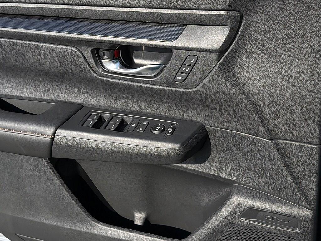 new 2026 Honda CR-V Hybrid car, priced at $45,125