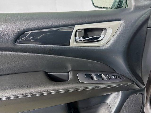 used 2019 Nissan Pathfinder car, priced at $17,412