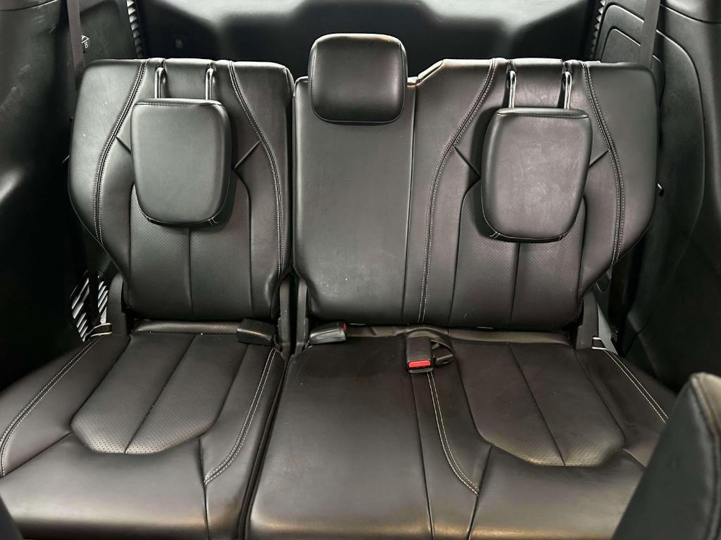 used 2024 Chrysler Pacifica Hybrid car, priced at $26,991