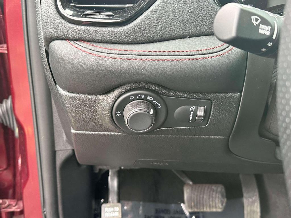 used 2025 Dodge Durango car, priced at $33,455