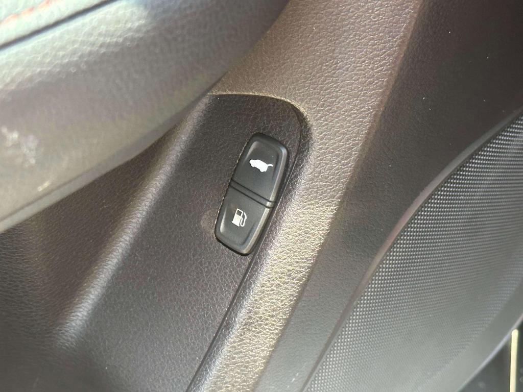 used 2019 Acura MDX car, priced at $25,490