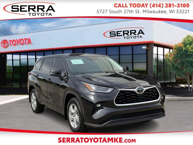 used 2021 Toyota Highlander car, priced at $27,497