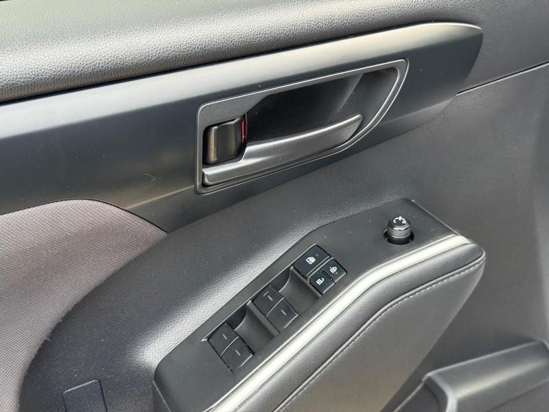 used 2021 Toyota Highlander car, priced at $27,497