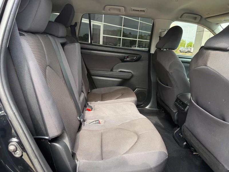 used 2021 Toyota Highlander car, priced at $27,497