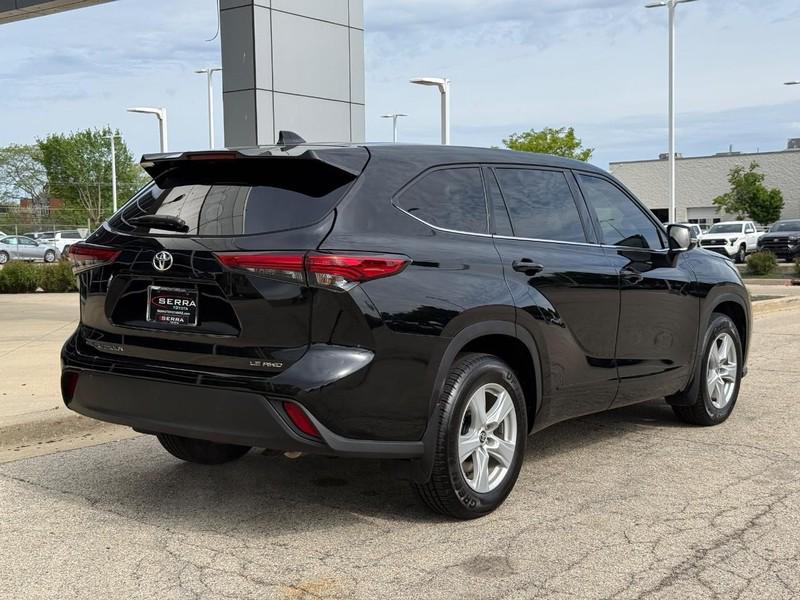 used 2021 Toyota Highlander car, priced at $27,497