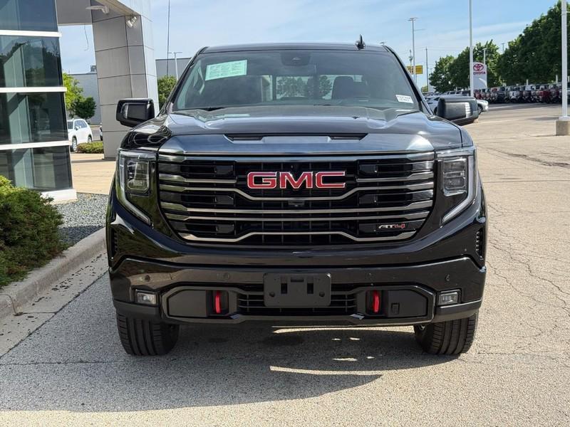 used 2023 GMC Sierra 1500 car, priced at $48,289
