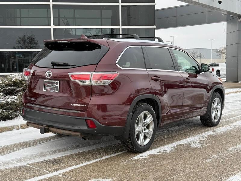 used 2015 Toyota Highlander car, priced at $16,480