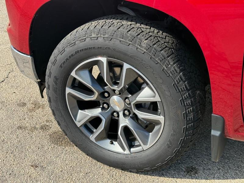 used 2024 Chevrolet Silverado 1500 car, priced at $39,990