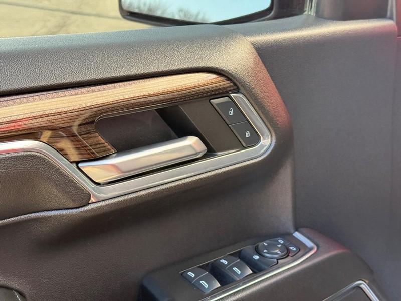 used 2024 Chevrolet Silverado 1500 car, priced at $39,990