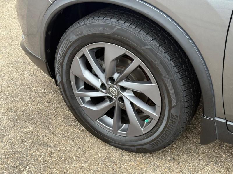 used 2016 Nissan Rogue car, priced at $10,250