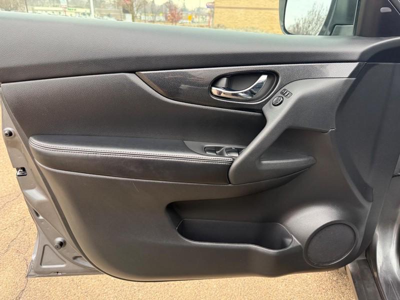 used 2016 Nissan Rogue car, priced at $10,250