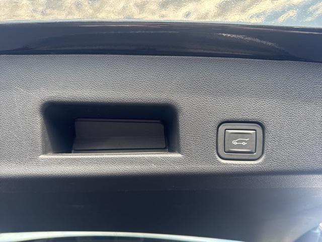 used 2025 Buick Enclave car, priced at $34,708