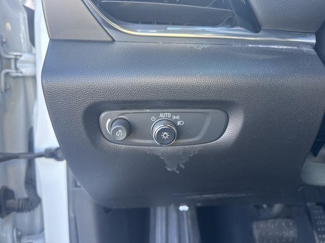 used 2022 Chevrolet Traverse car, priced at $26,950