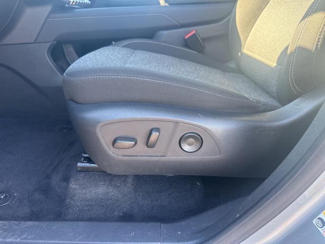 used 2025 GMC Acadia car, priced at $34,497