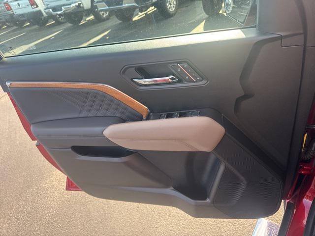 used 2024 GMC Canyon car, priced at $42,990