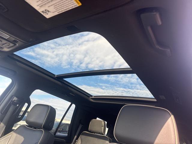 used 2023 GMC Yukon car, priced at $52,924