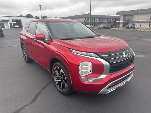 used 2024 Mitsubishi Outlander car, priced at $21,899