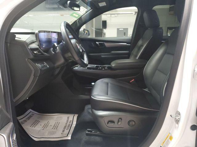 used 2025 Buick Enclave car, priced at $38,990