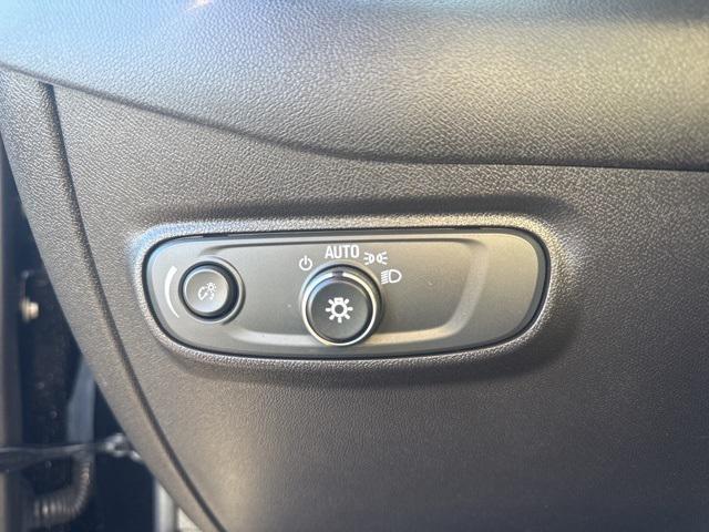 used 2024 Chevrolet Equinox car, priced at $18,994