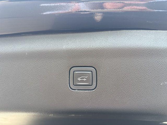 used 2024 Buick Enclave car, priced at $25,990