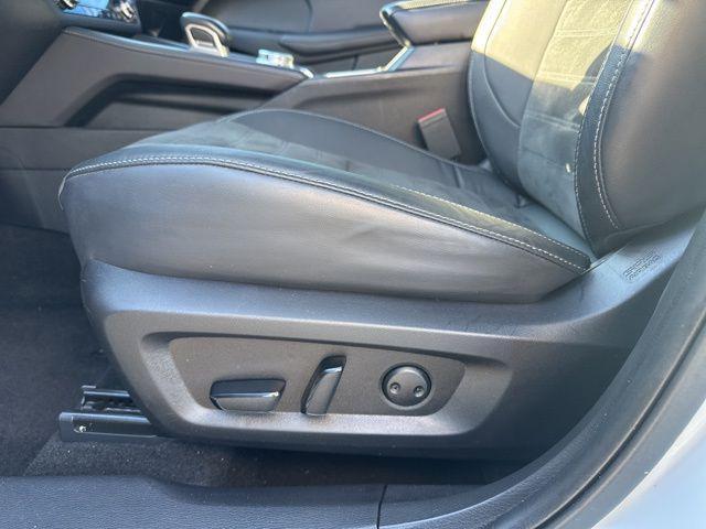 used 2023 Mitsubishi Outlander car, priced at $25,990