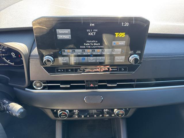 used 2023 Mitsubishi Outlander car, priced at $27,897