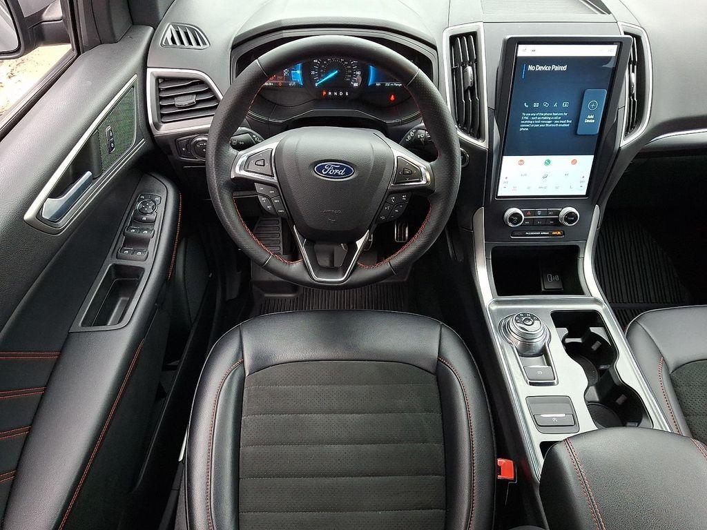 used 2022 Ford Edge car, priced at $24,897