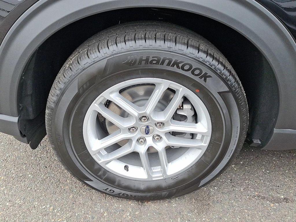 new 2026 Ford Explorer car, priced at $43,325