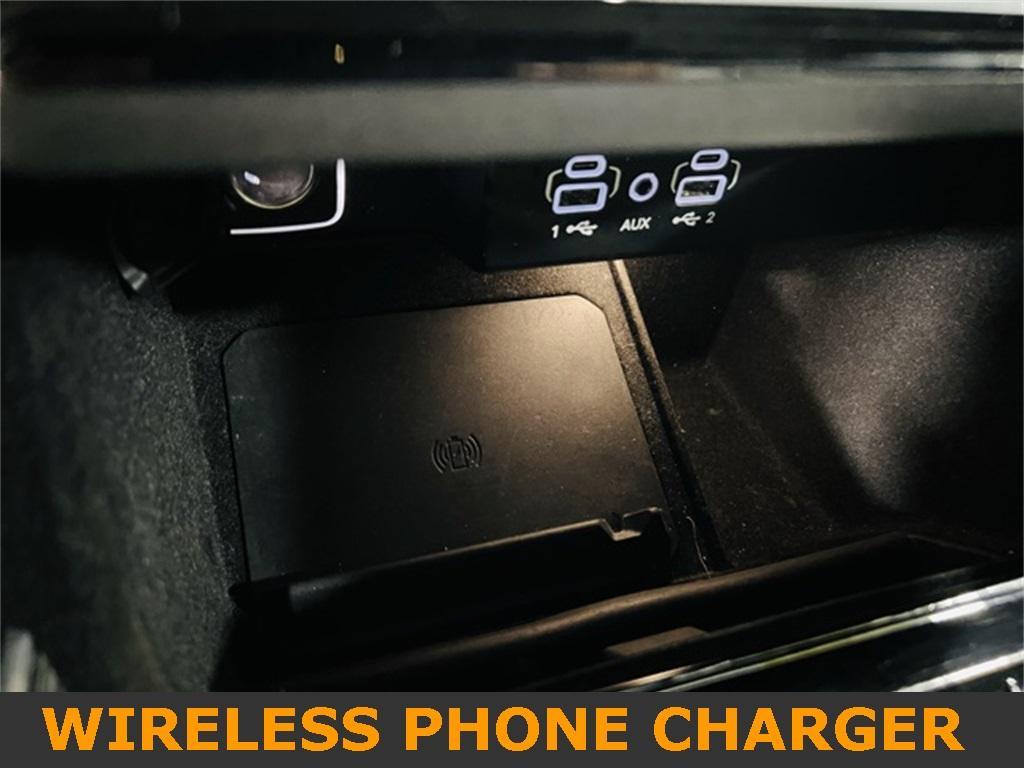 used 2024 Jeep Wagoneer L car, priced at $43,000