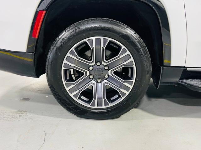 used 2024 Jeep Wagoneer L car, priced at $43,000