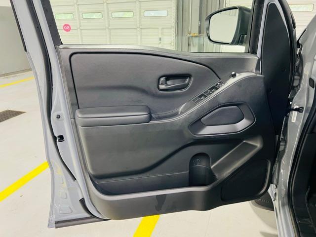 new 2026 Nissan Frontier car, priced at $40,785