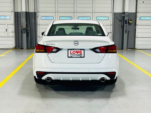 new 2025 Nissan Altima car, priced at $31,005