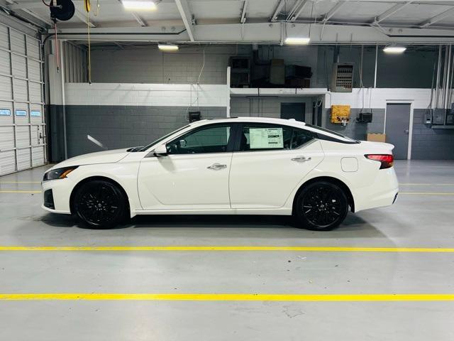 new 2025 Nissan Altima car, priced at $31,005