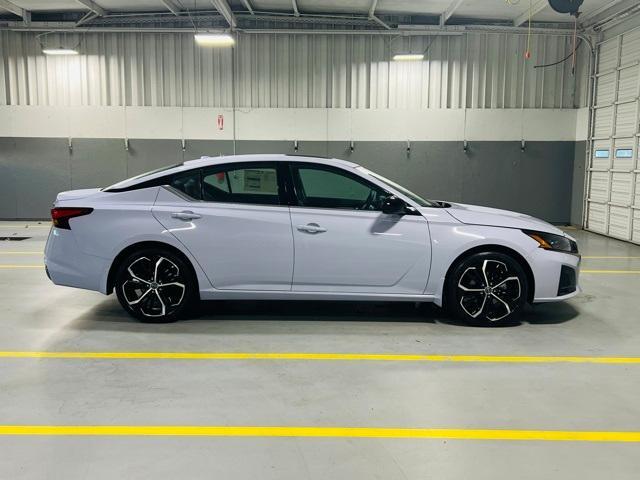 new 2025 Nissan Altima car, priced at $34,160