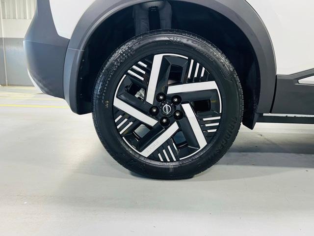 new 2025 Nissan Kicks car, priced at $25,595