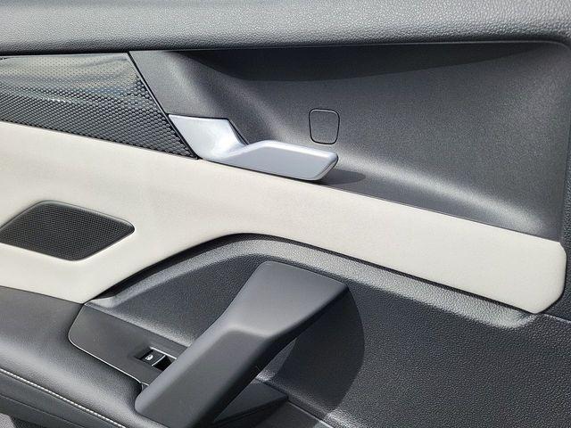 new 2025 Volkswagen Tiguan car, priced at $32,489