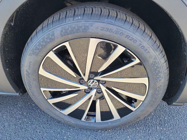 new 2026 Volkswagen ID.4 car, priced at $40,377